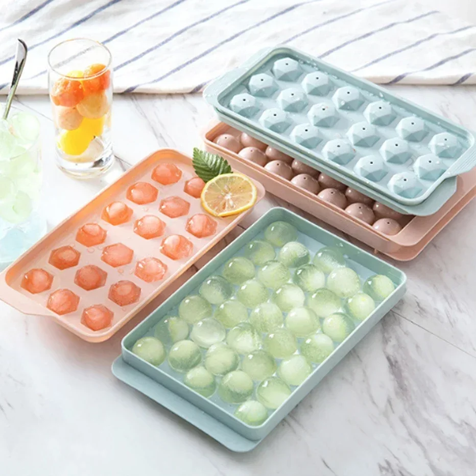 Round Ice Cube Tray Creative H - Kitchen Appliances Shelves recension och pris
